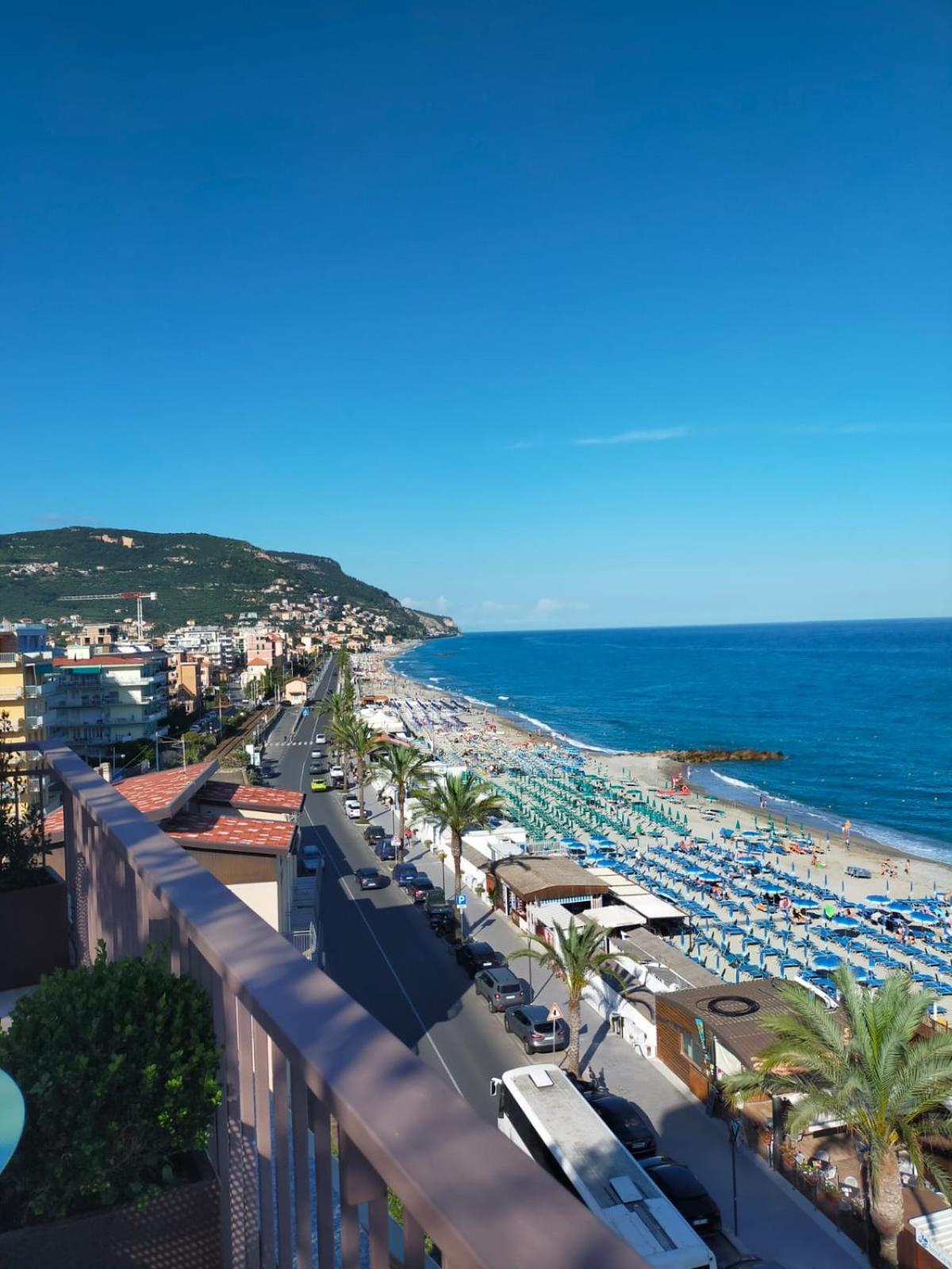 Ca Degli Ulivi Hotell Finale Ligure Eksteriør bilde
